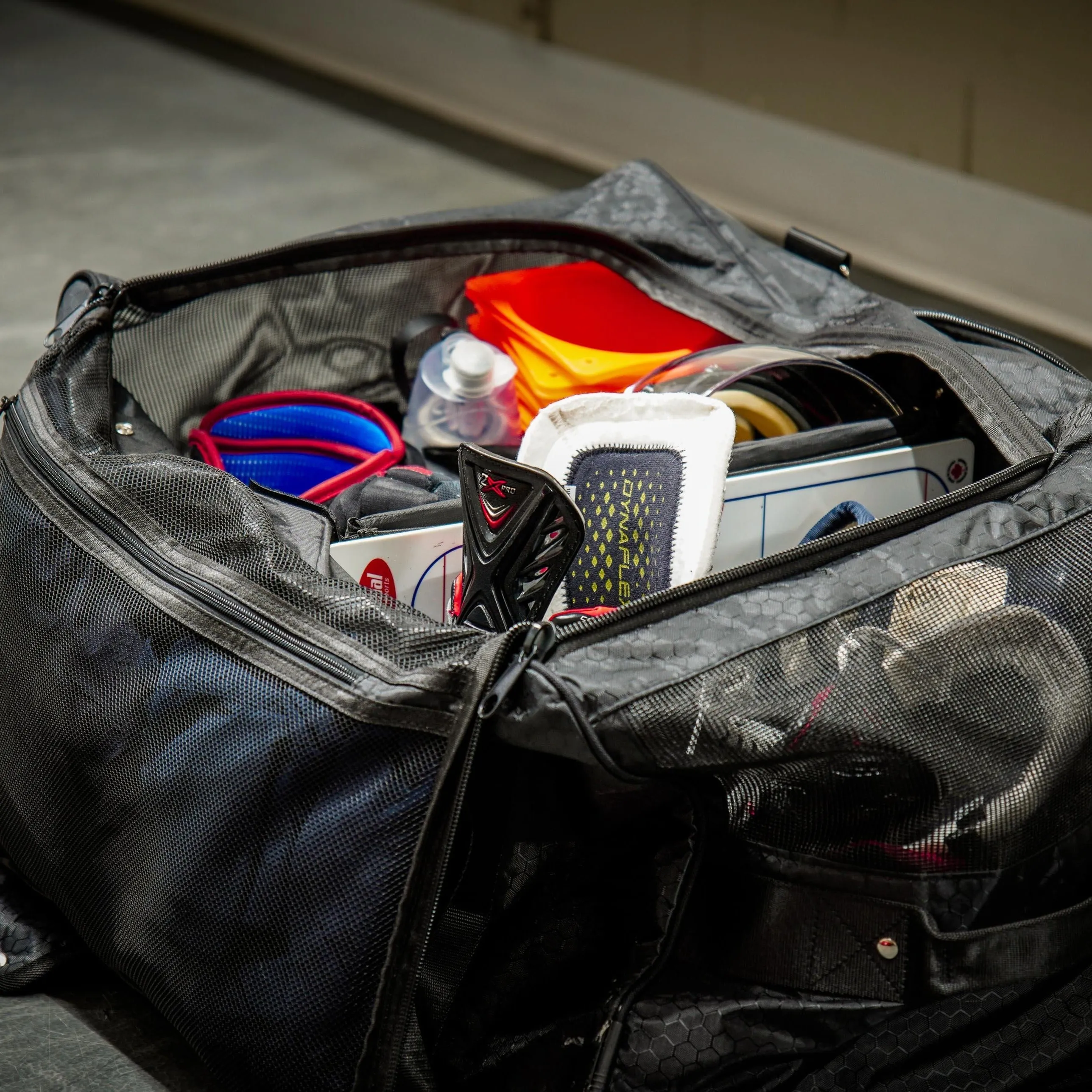 C B Coach & Youth Hockey Bag